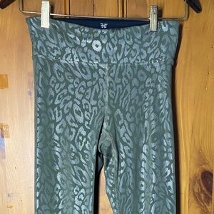 Heroine Sport Olive green legging Medium cheetah print metallic